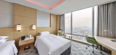Club Deluxe 双床房 — Lotte Hotel Hanoi